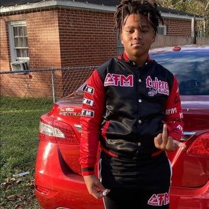 Meet your Posher, Raymond